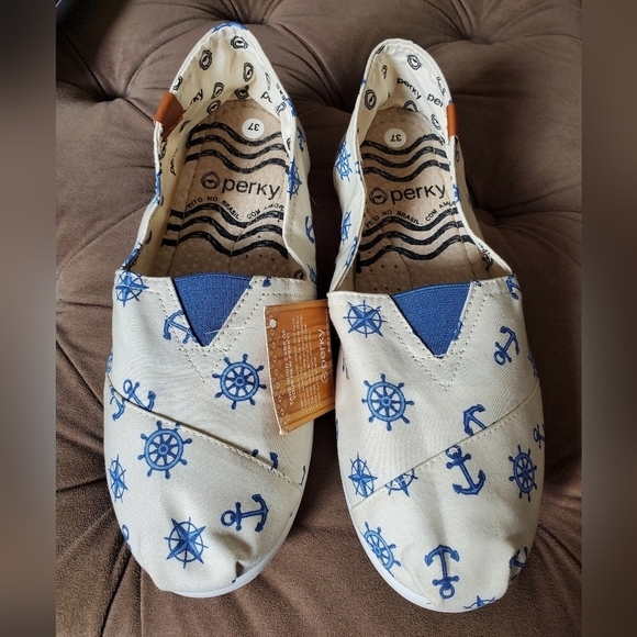 NWT Perky Nautical print Espadrilles size 8 Womens - Picture 1 of 2
